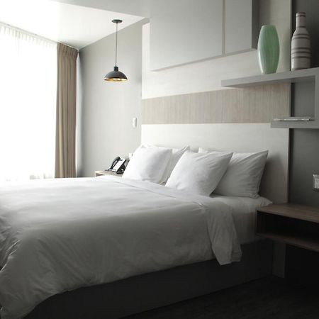 Esduma Hk Hotel Pachuca Bagian luar foto