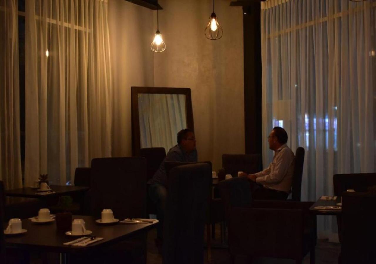 Esduma Hk Hotel Pachuca Bagian luar foto